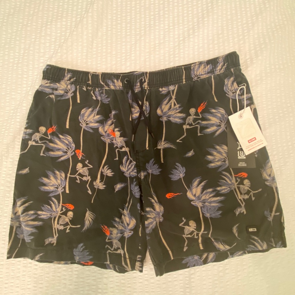NWT Men’s Drawstring Shorts skeleton with torch pattern - waist 36